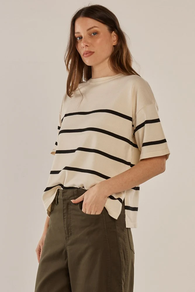 Bailey Boxy Top - Cream/Liquorice - Image 3