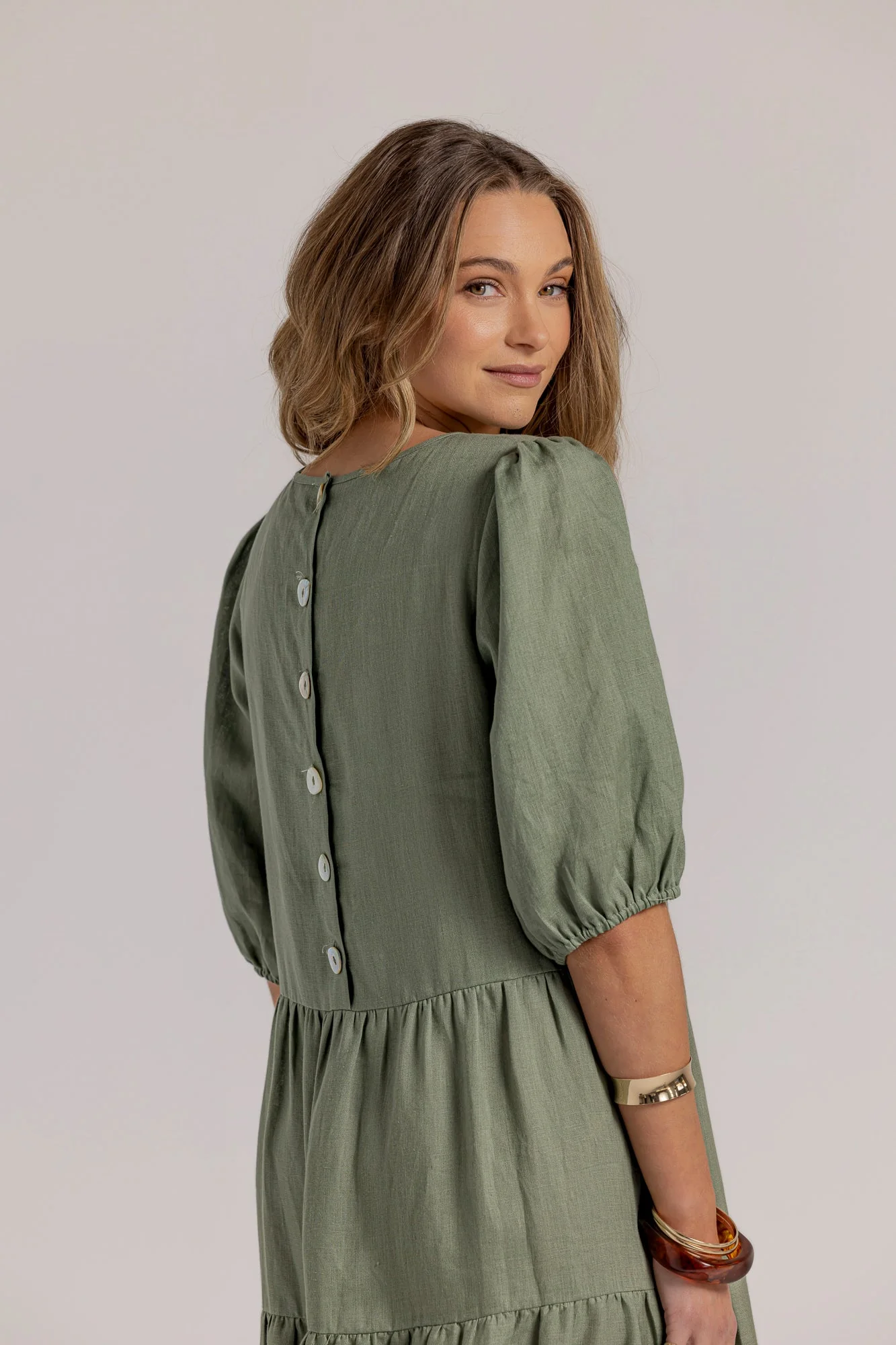 CLEO DRESS - Khaki - Image 4
