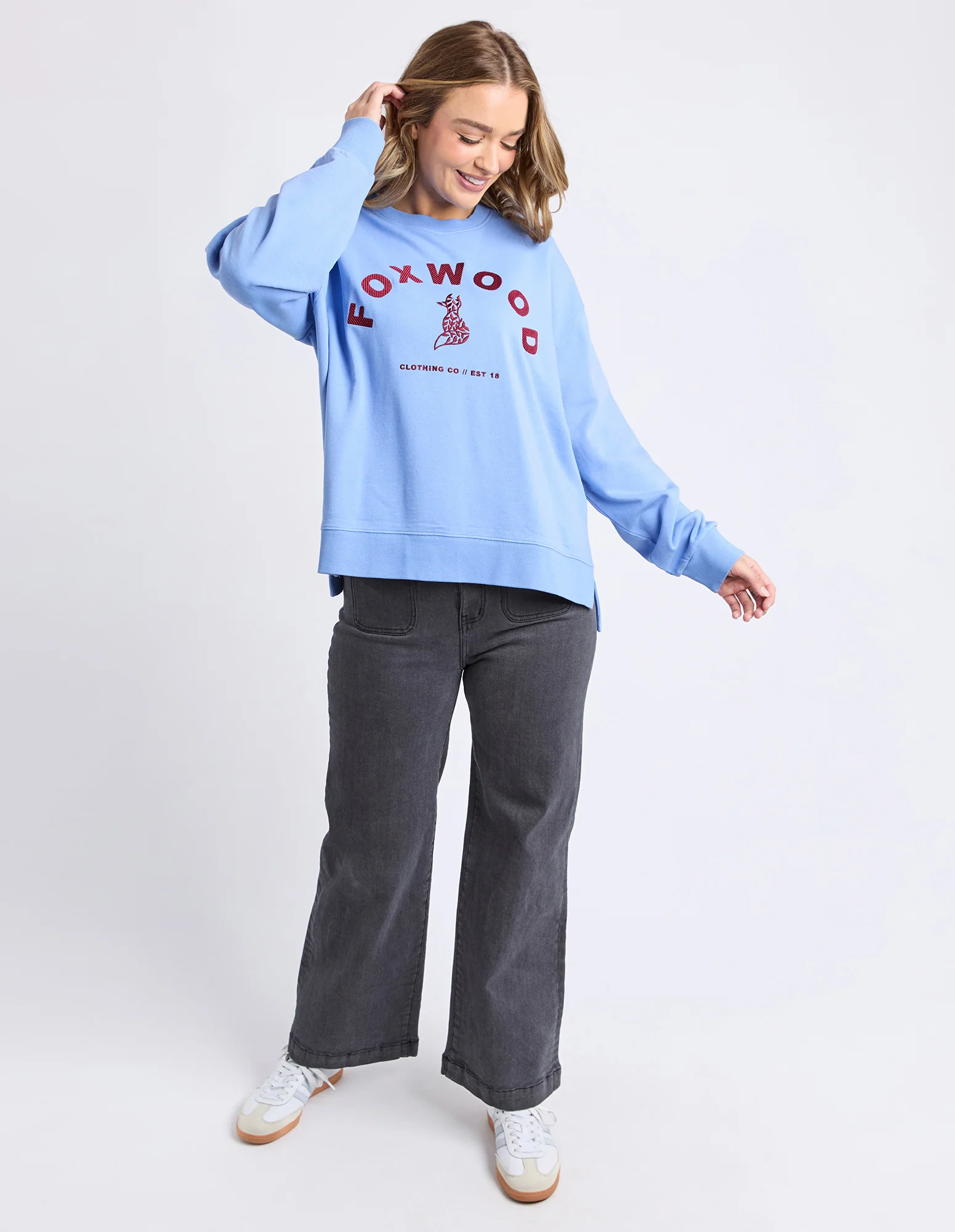 Effortless Contrast Crew - Image 3
