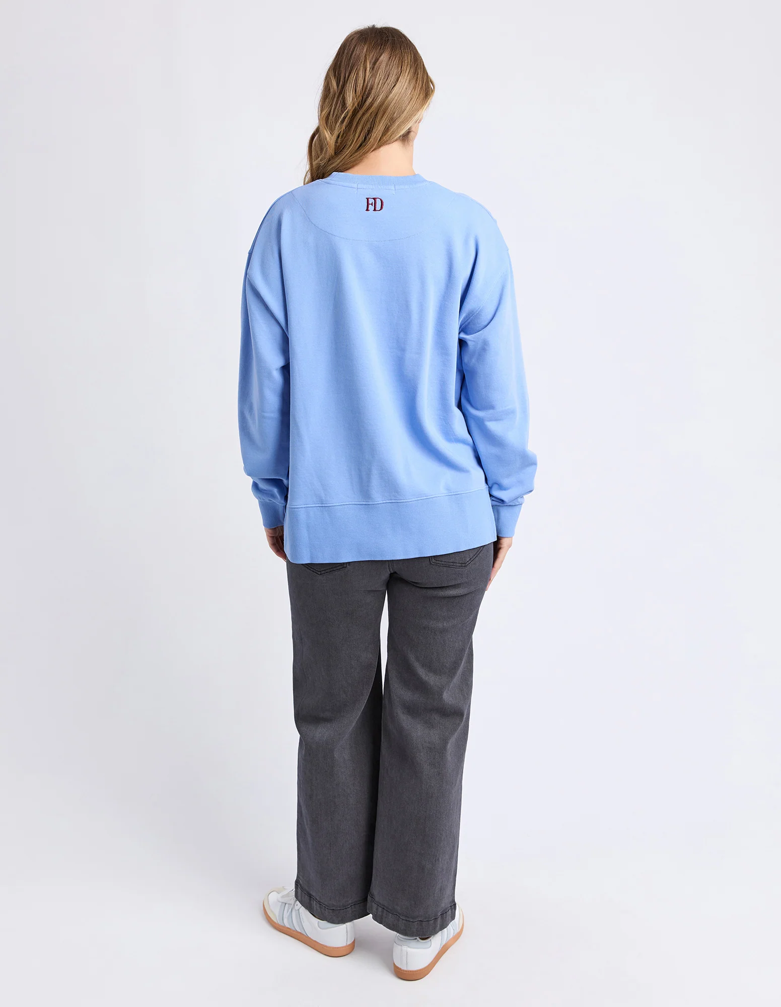 Effortless Contrast Crew - Image 4