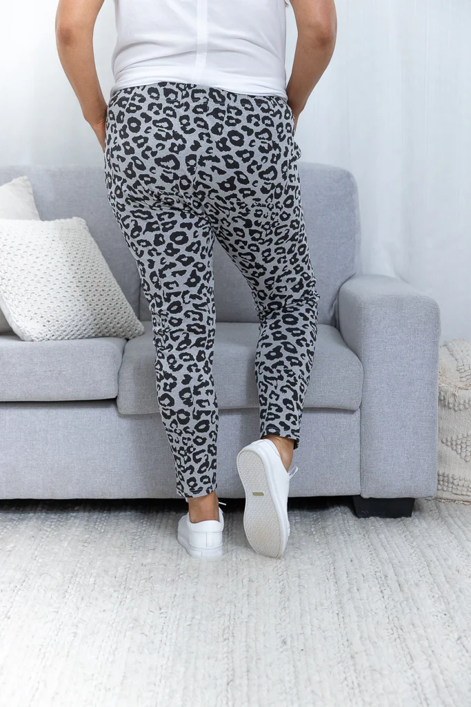 ELLA LEOPARD JOGGER - Grey/Black - Image 11
