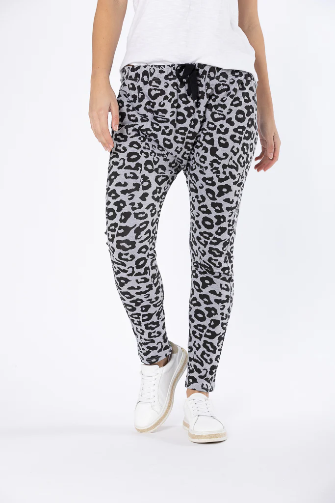 ELLA LEOPARD JOGGER - Grey/Black - Image 4