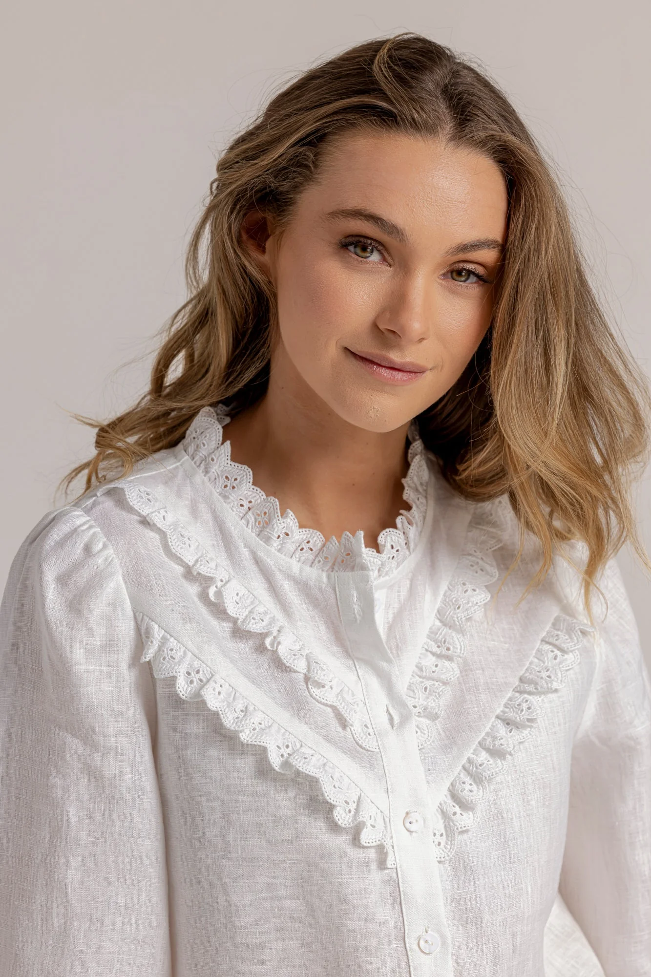 HAYLEE BLOUSE - White - Image 3
