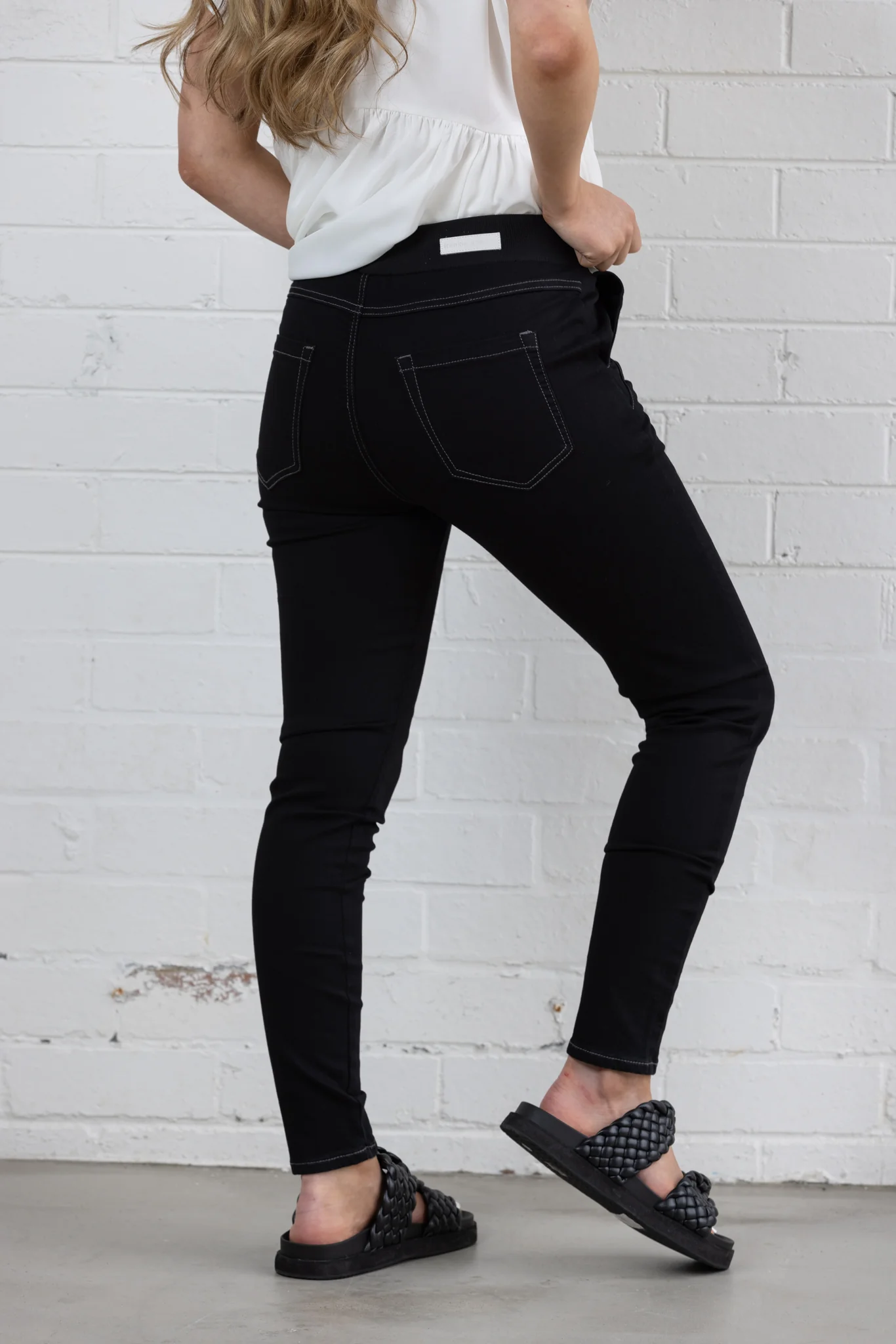 HOPE DENIM JOGGER - Black - Image 7