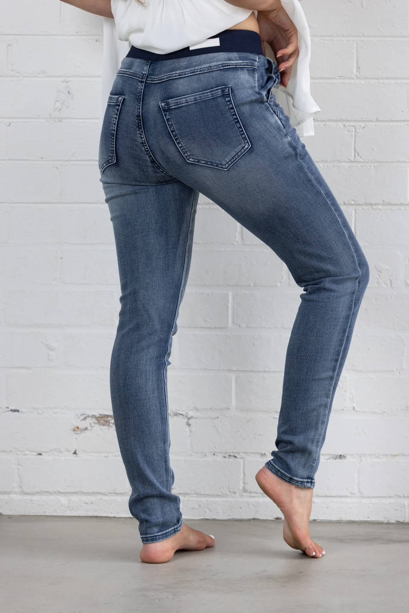 HOPE DENIM JOGGER - Dark Blue Wash - Image 16