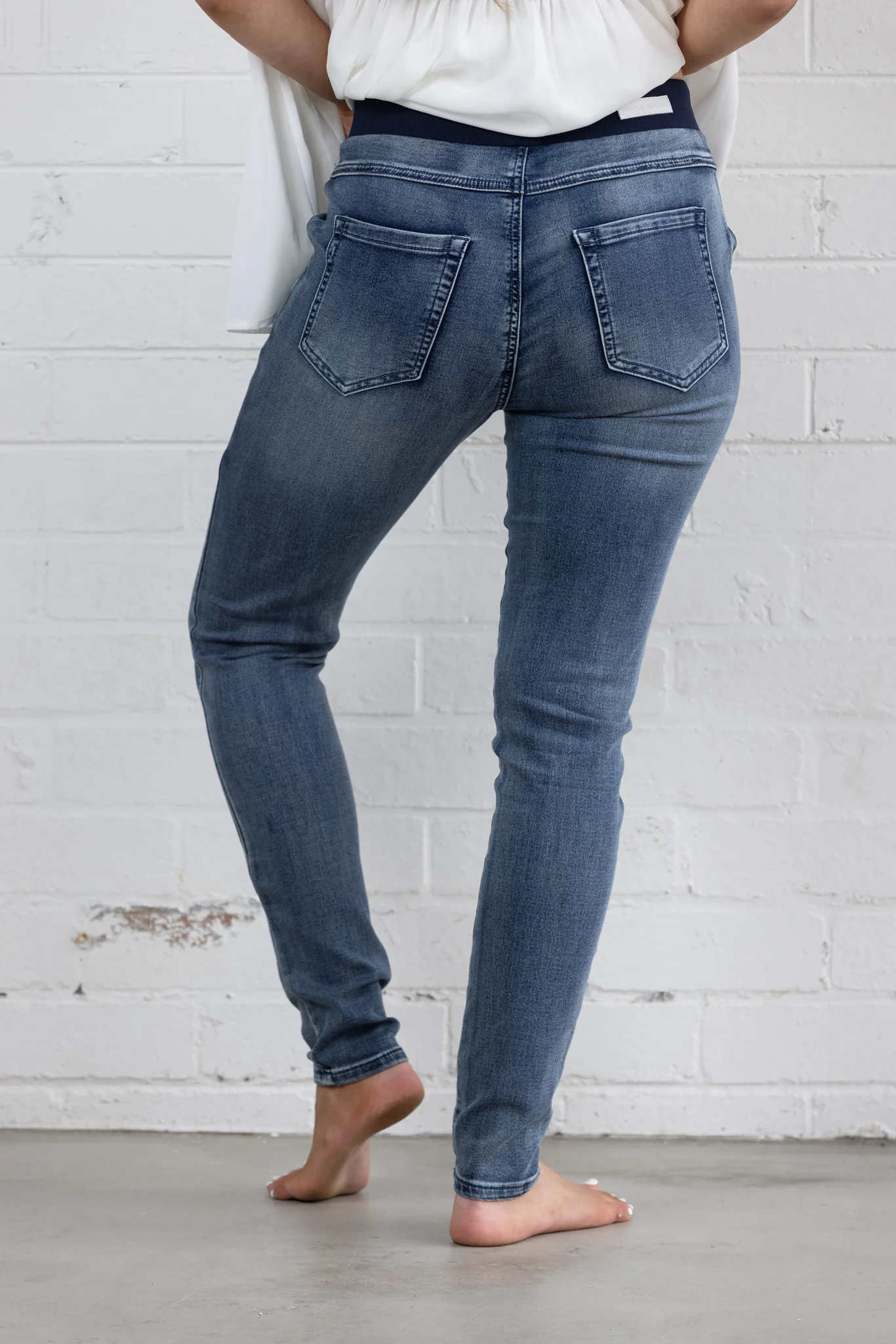 HOPE DENIM JOGGER - Dark Blue Wash - Image 17