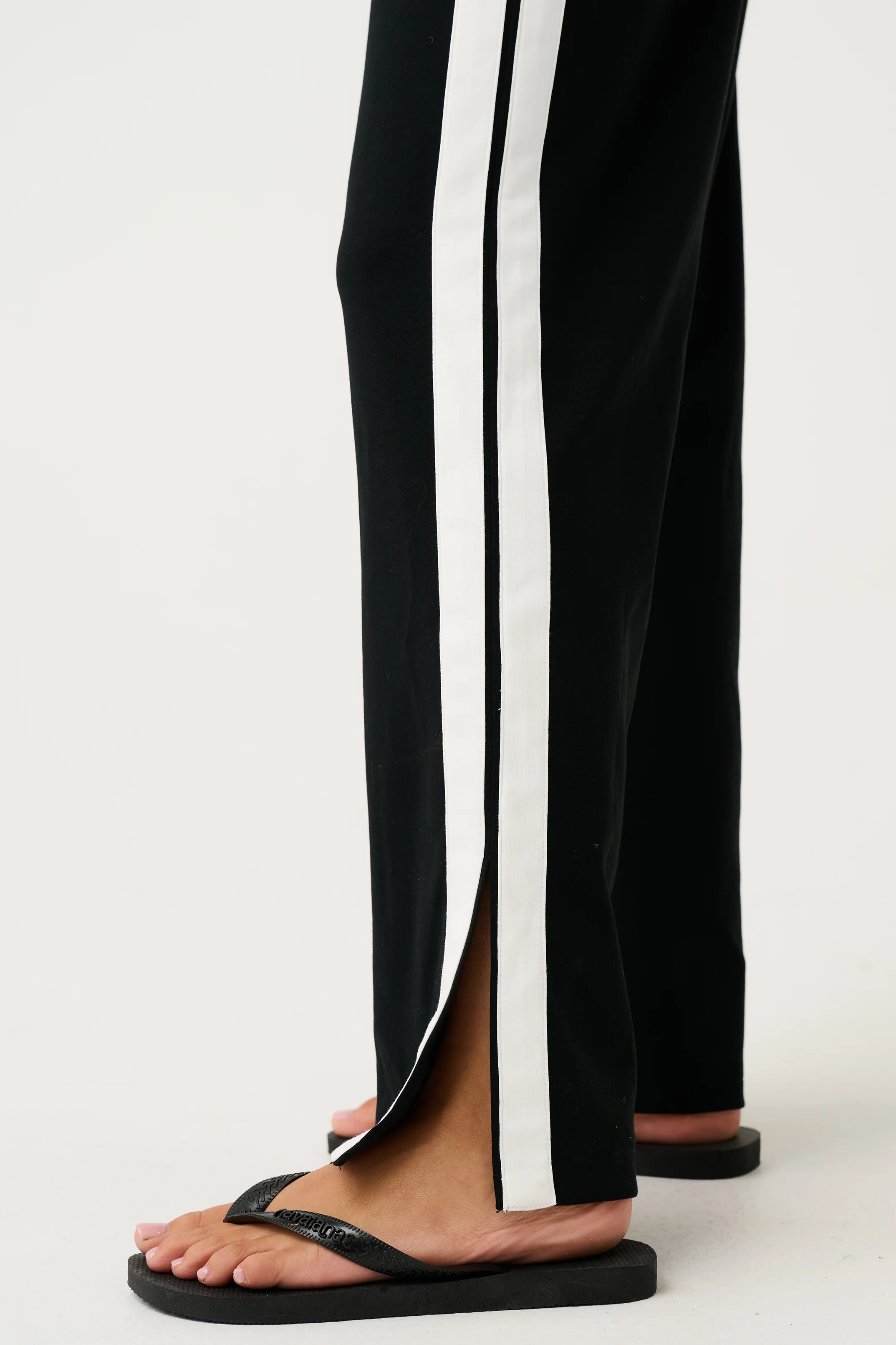 ISOBEL PANT - Black - Image 3