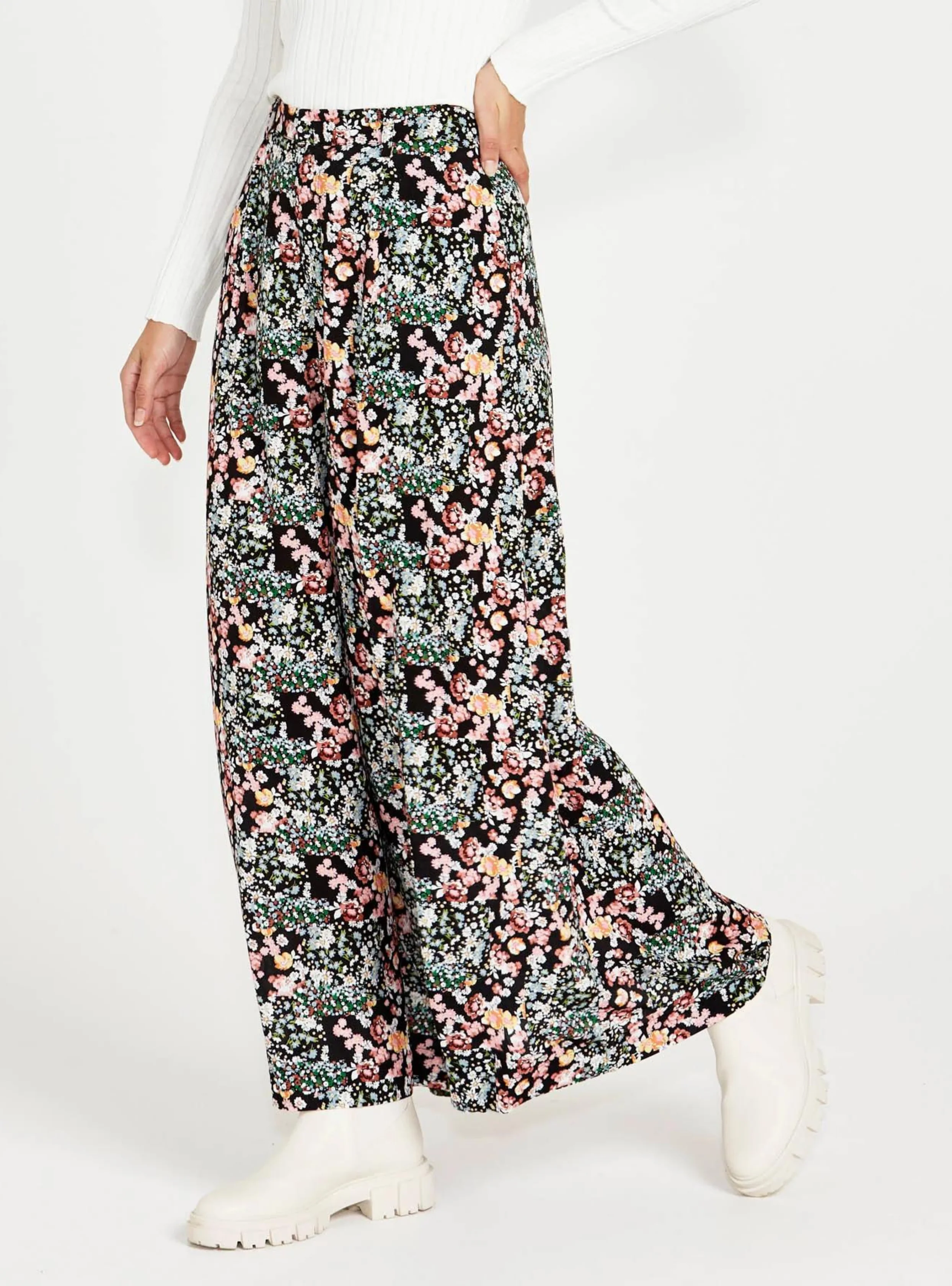 JUNE WIDE LEG PANT - Patchwork Floral - Image 11