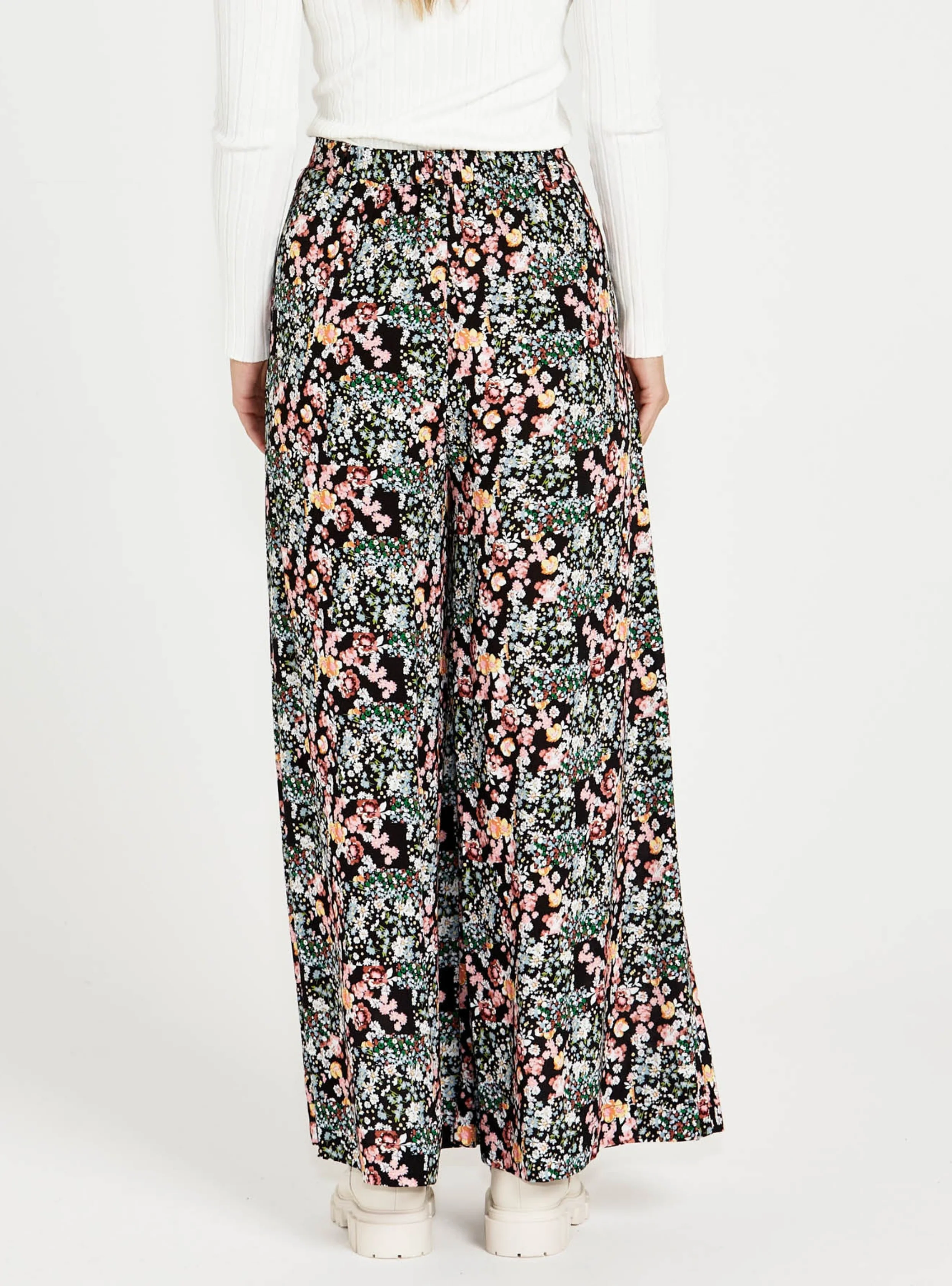 JUNE WIDE LEG PANT - Patchwork Floral - Image 13
