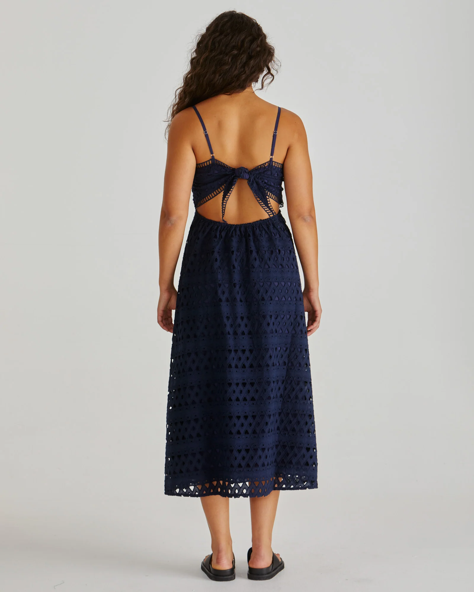 KALI BRODERIE DRESS - Navy - Image 4