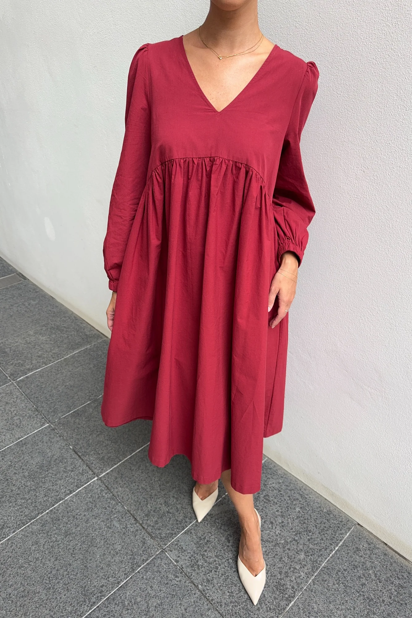 LILLIAN DRESS - Ruby - Image 4