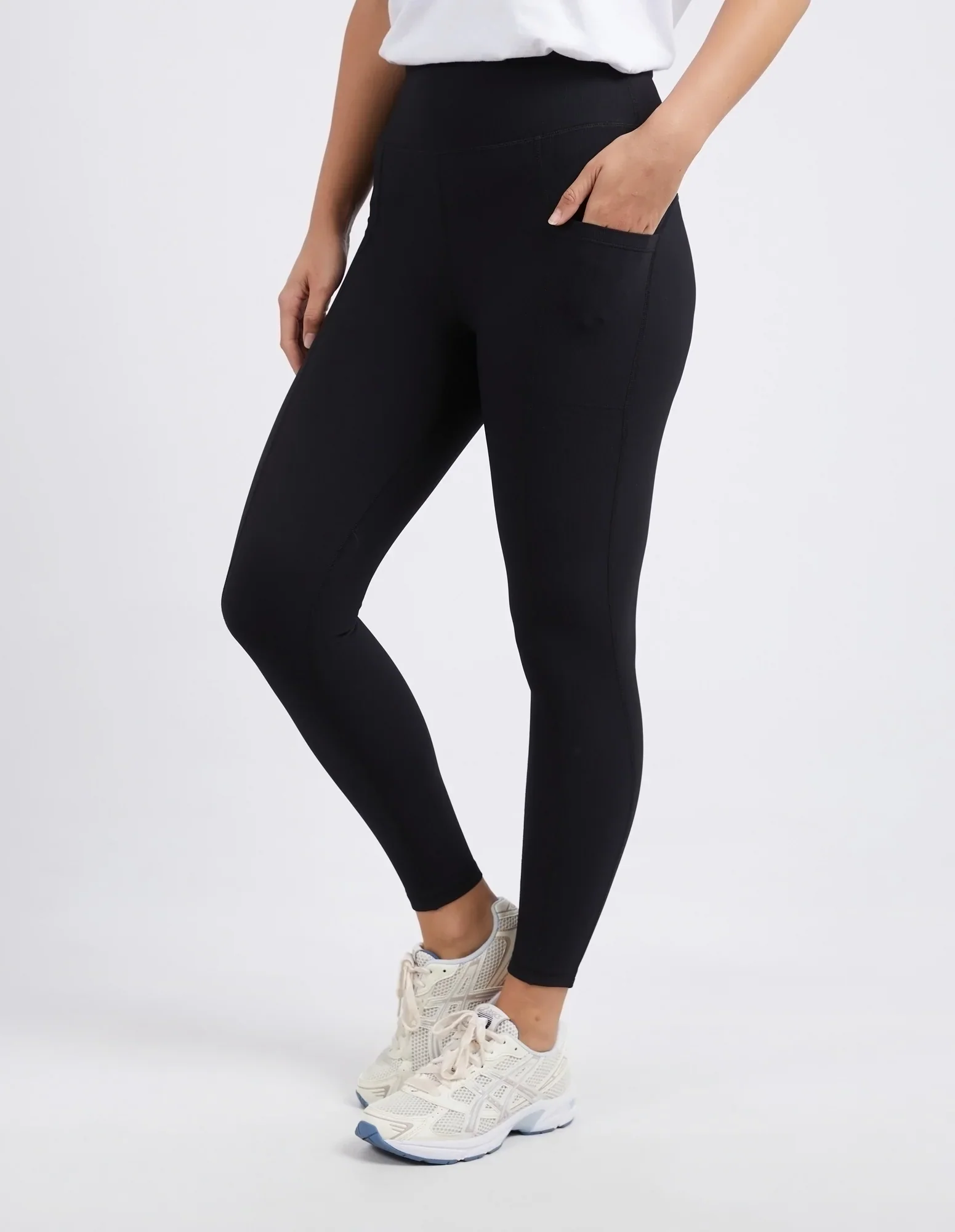 LUXE RIB LEGGING - Black - Image 4
