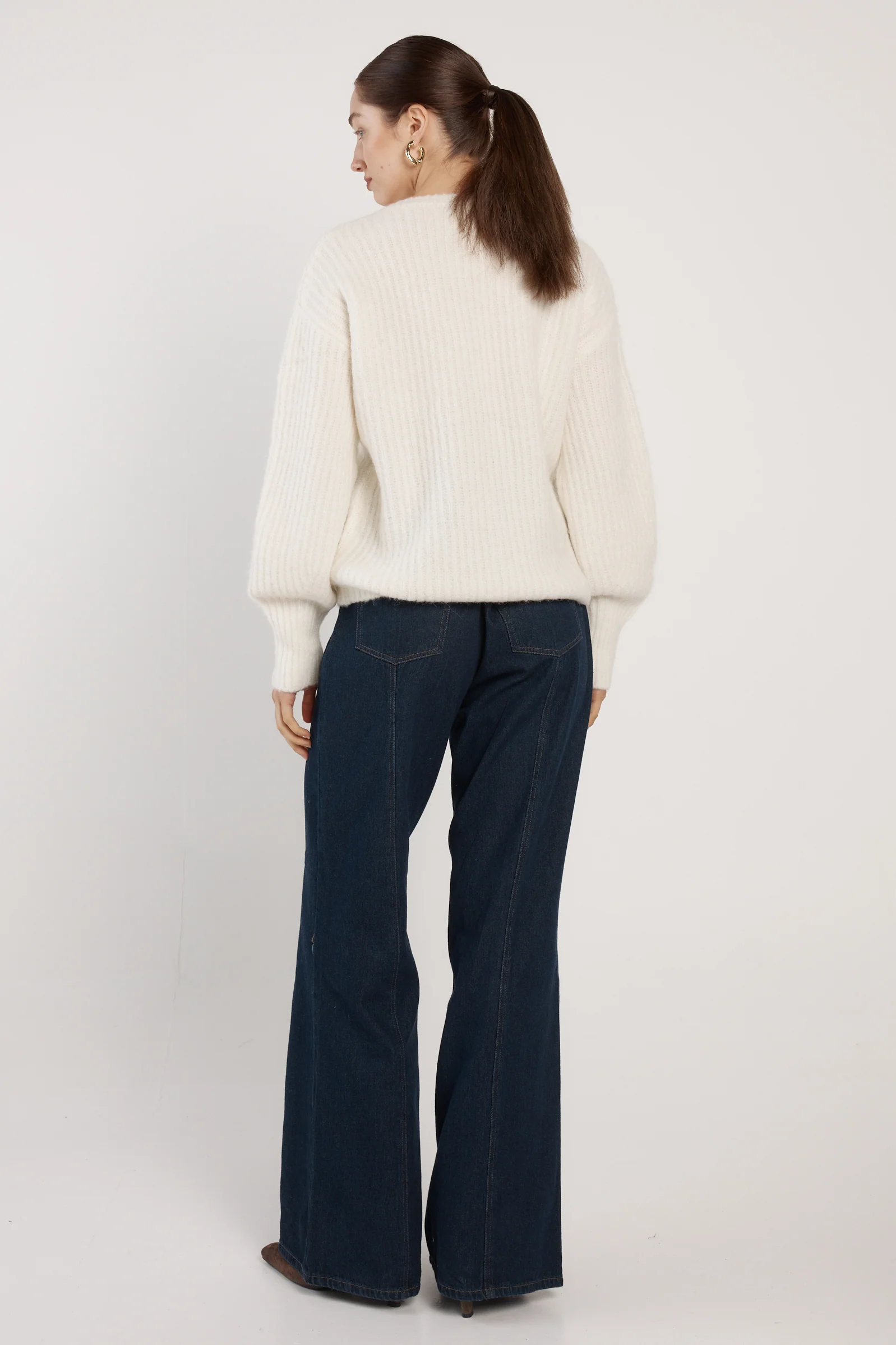 Remy V-Neck Jumper - Image 4