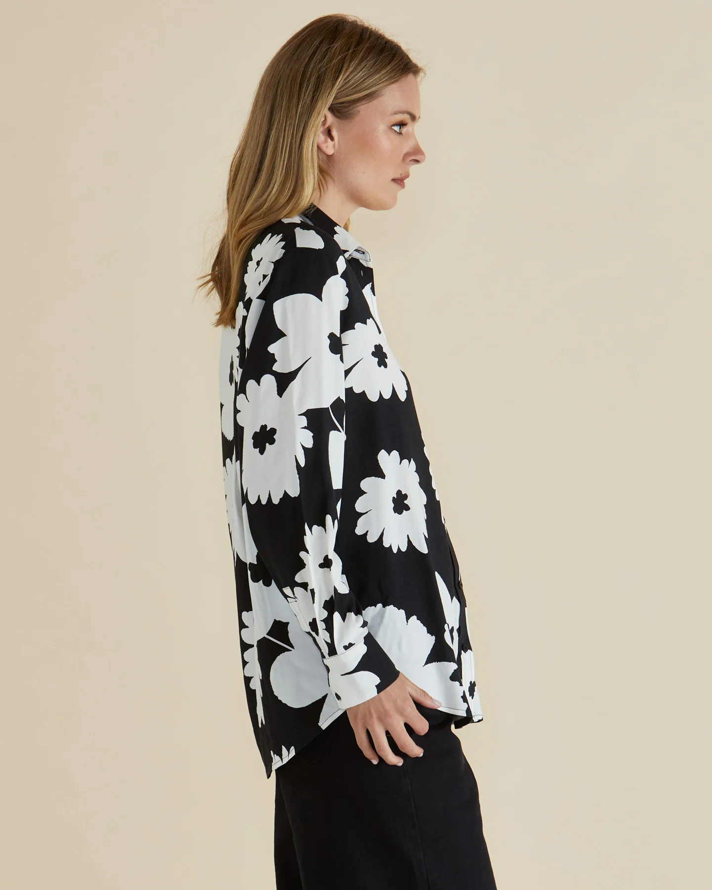 ROSIE SHIRT - Monochrome Floral - Image 4