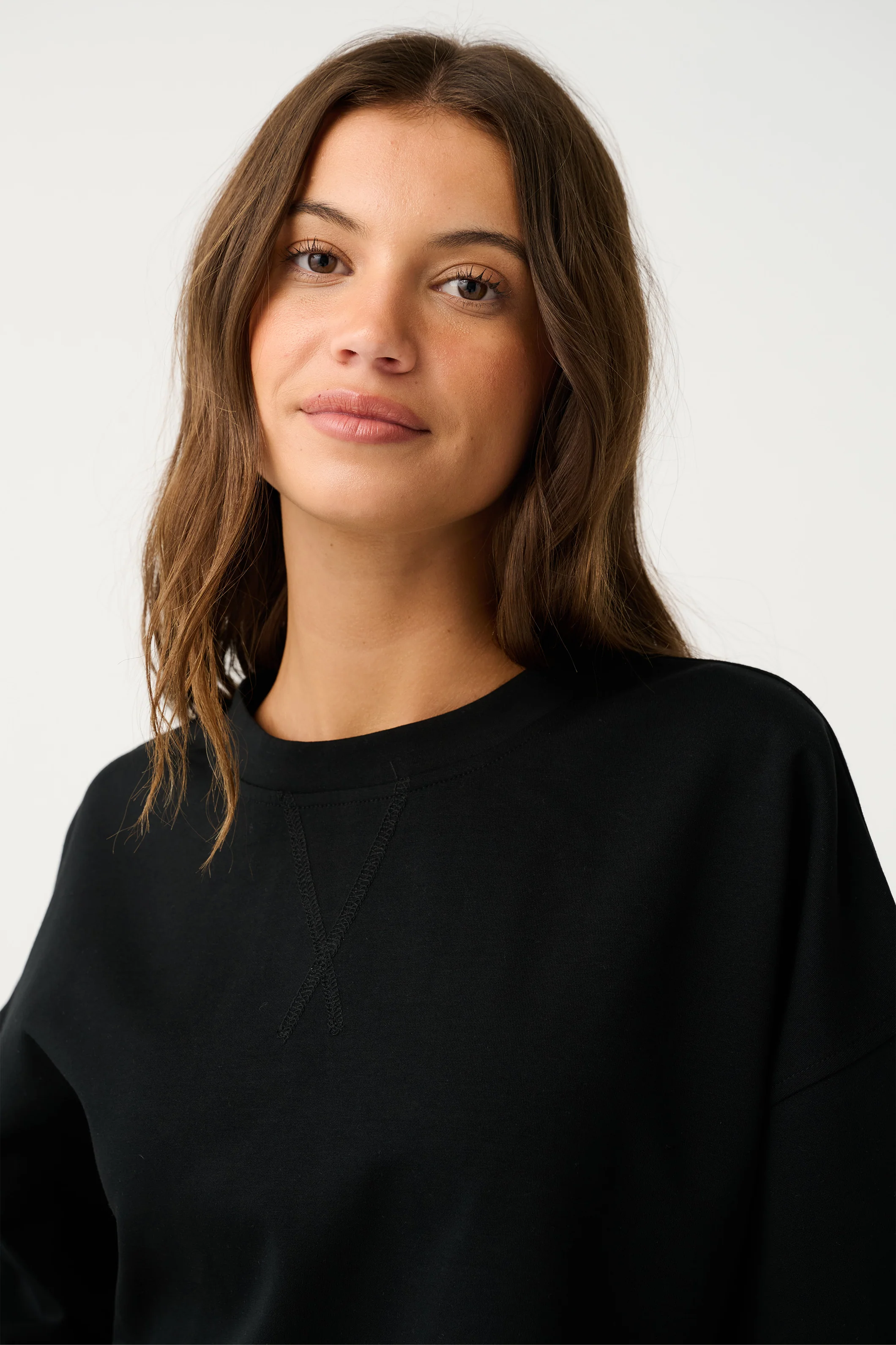 SAGE TEE - Black - Image 3