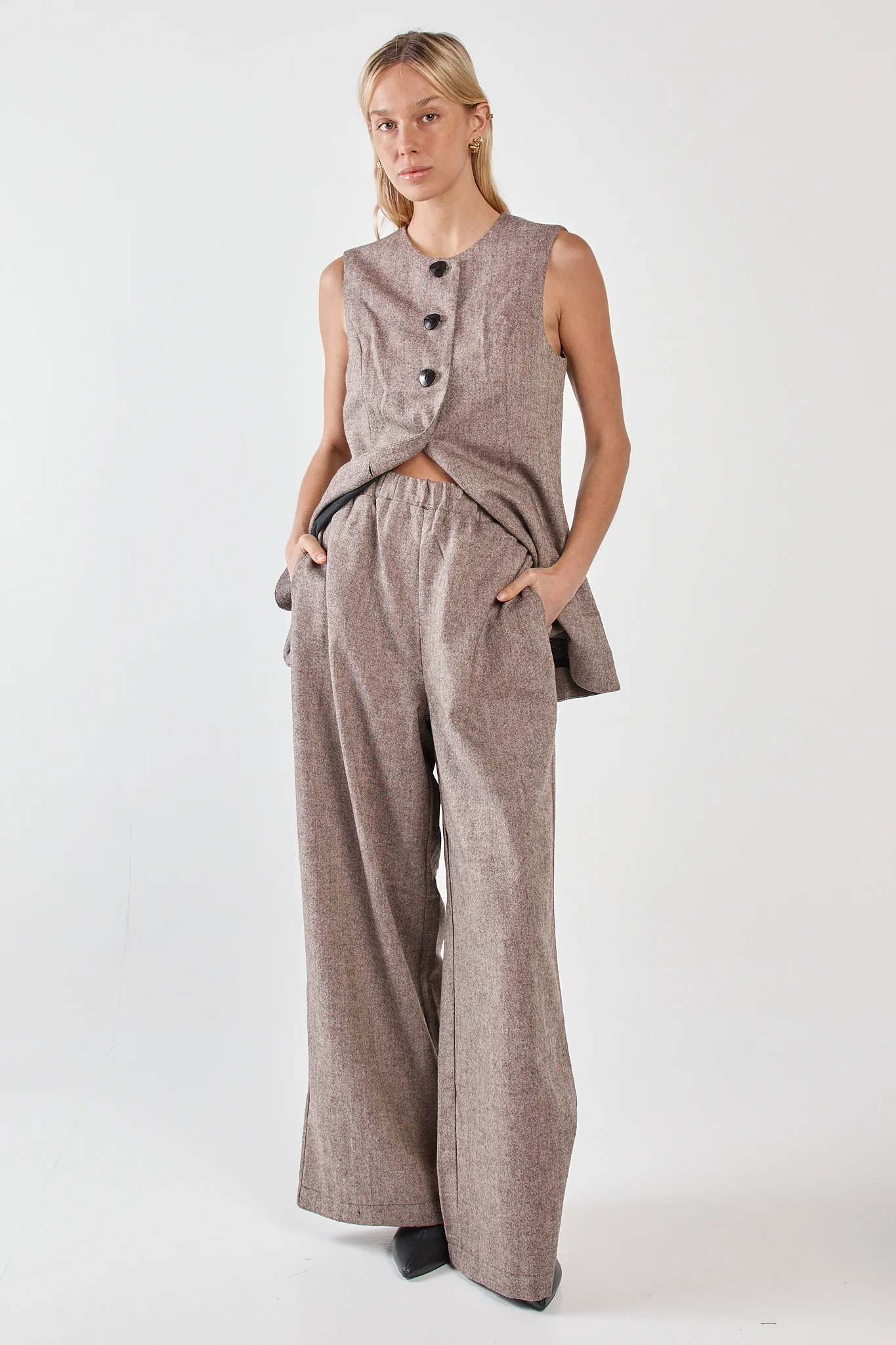Thalia Pull On Pant - Image 2