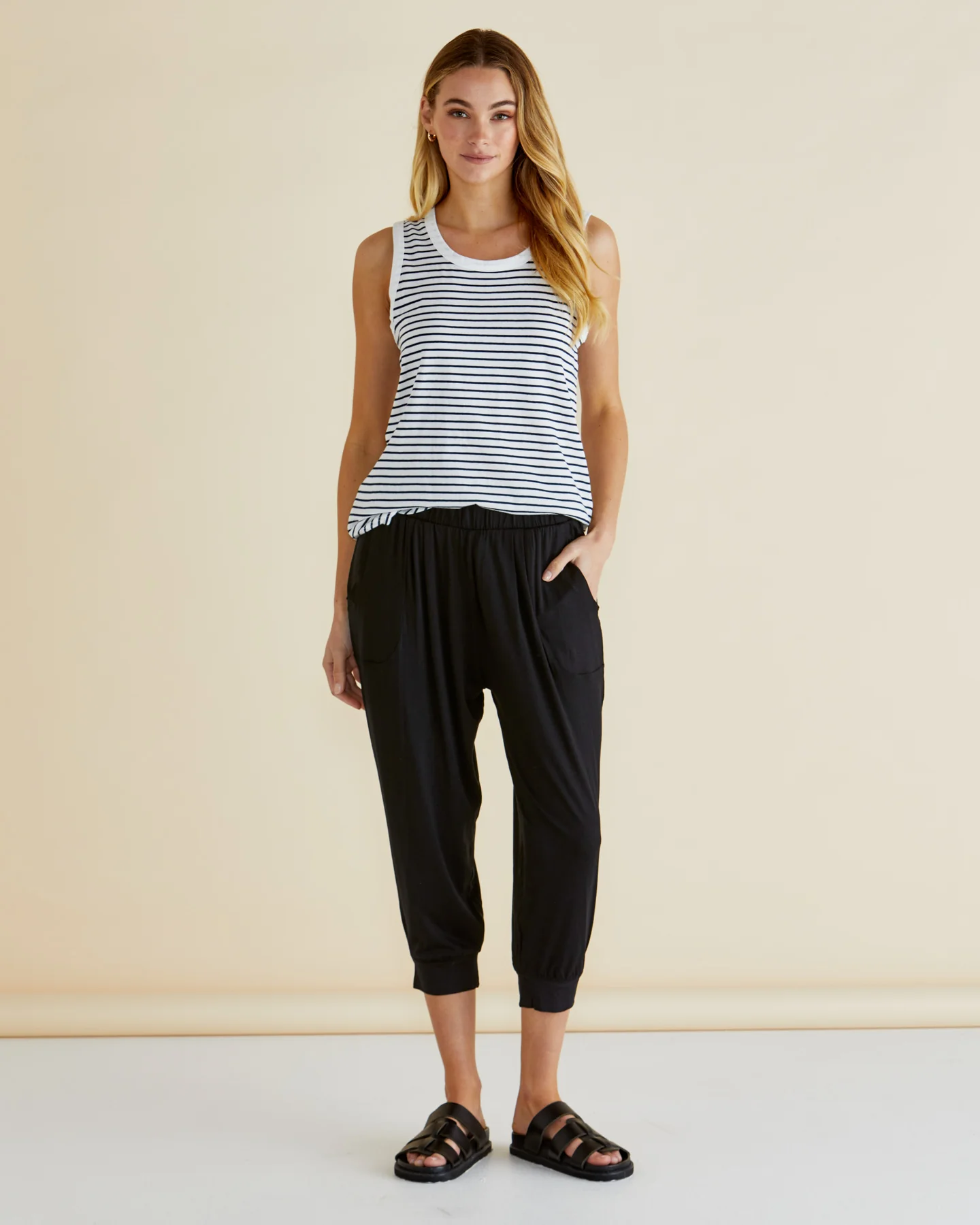 Tokyo 3/4 Pant - Image 2